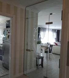 Cam Kapı Sistemleri ve Otomatik Kapı Sistemleri
